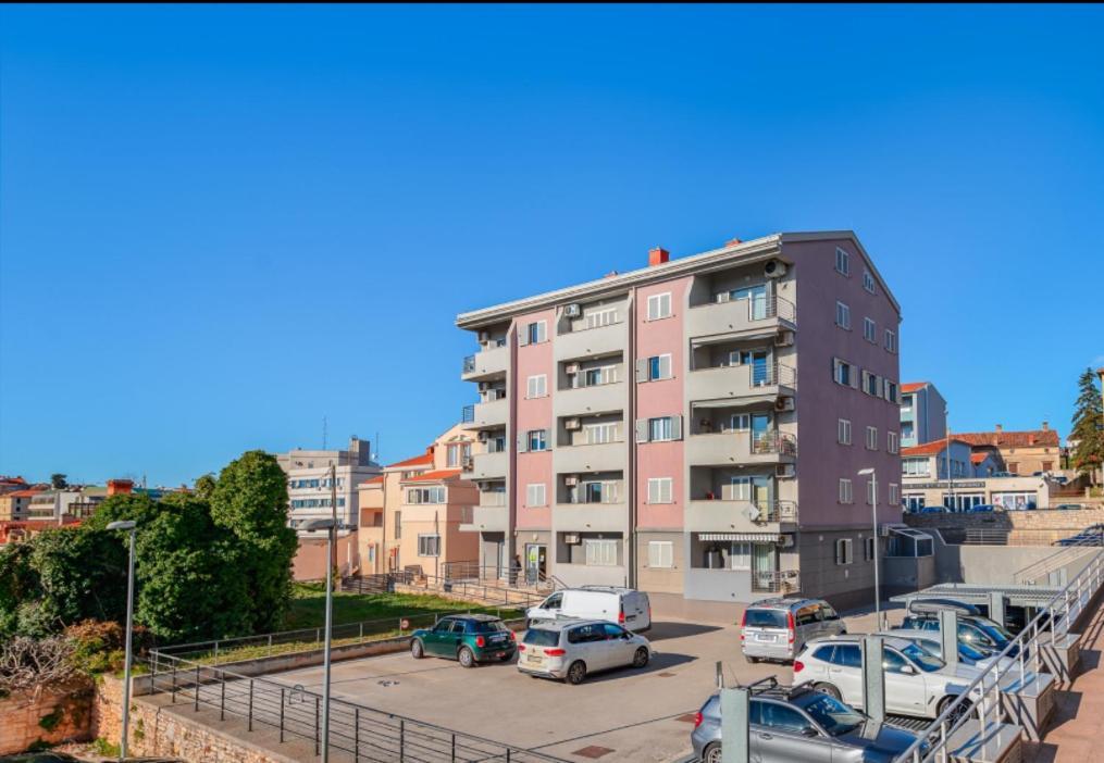 Aureo Apartment Pula Center Εξωτερικό φωτογραφία