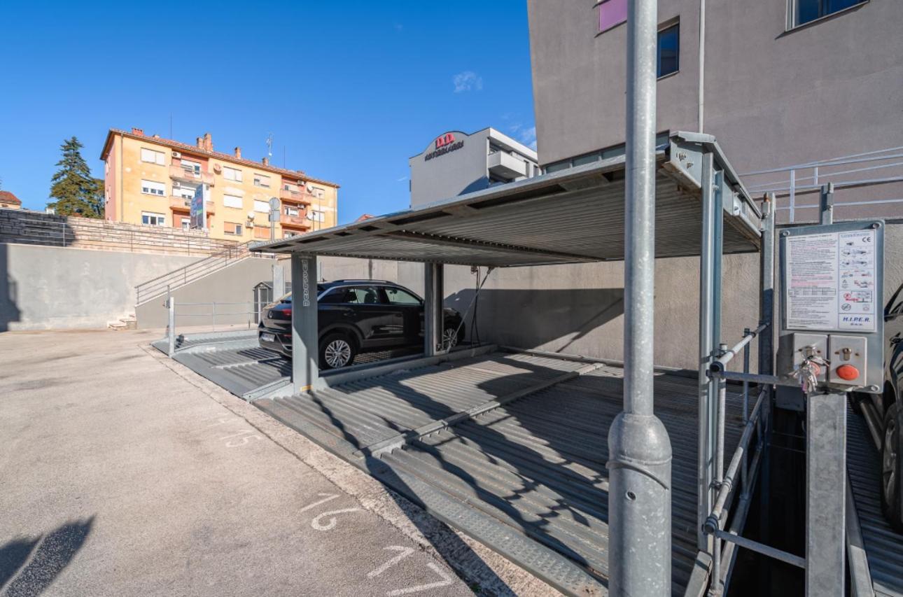 Aureo Apartment Pula Center Εξωτερικό φωτογραφία